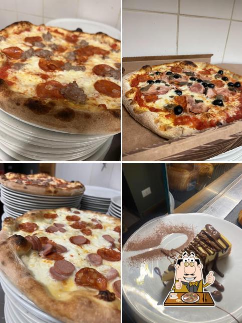 Prenditi una pizza a Centro Sportivo Montepertico