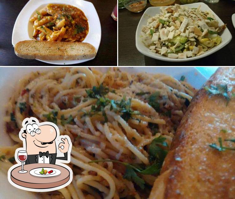 Food at Piccadilly Square