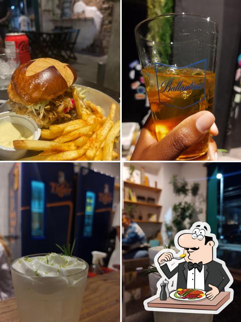 Sanduíche de carne de porco desfiada em Macuna Bar