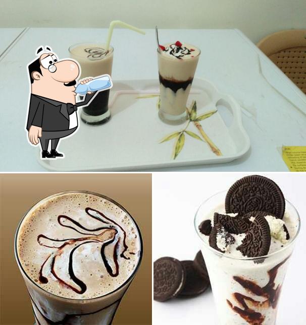 The image of drink and food at Cafe Coffee Aani Barach Kahi, Yavatmal