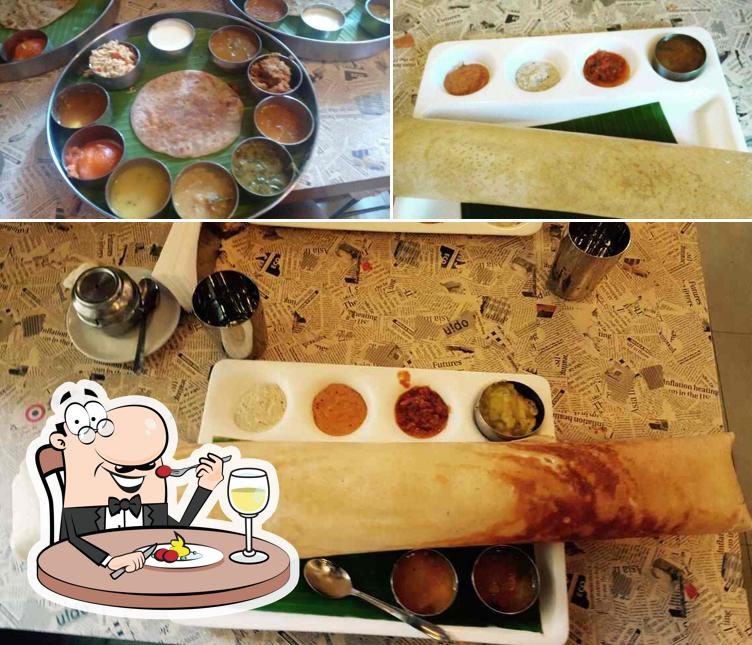 Meals at Surguru Restaurant ஸற்குரு உணவகம்