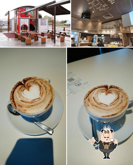 Goditi un drink a McDonald's Gorgonzola