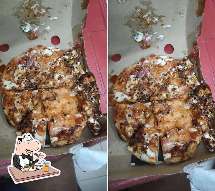 Meals at Ovenstory Pizzeria Burgur