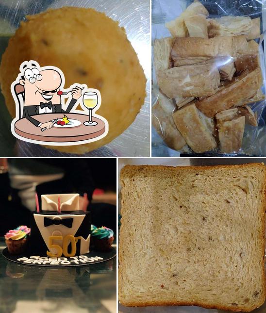 Food at Umrao's Cakes N Bakes