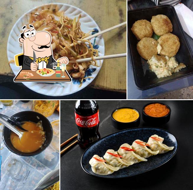 Pad thai at Hudson Chopsticks