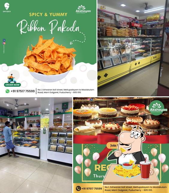 Nachos at Akshayaa Sweets & Bakery in Pondicherry / Best cake shop / Birthday cake / Wedding cake / Tea & samosa / Hot and sweet snacks