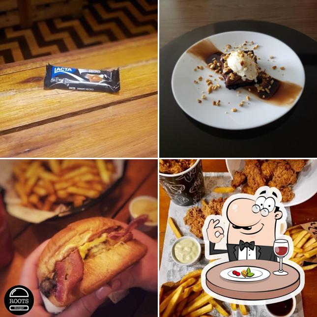 Comida em Roots Burger