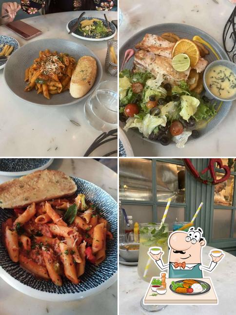 Meals at Cafe De Flora