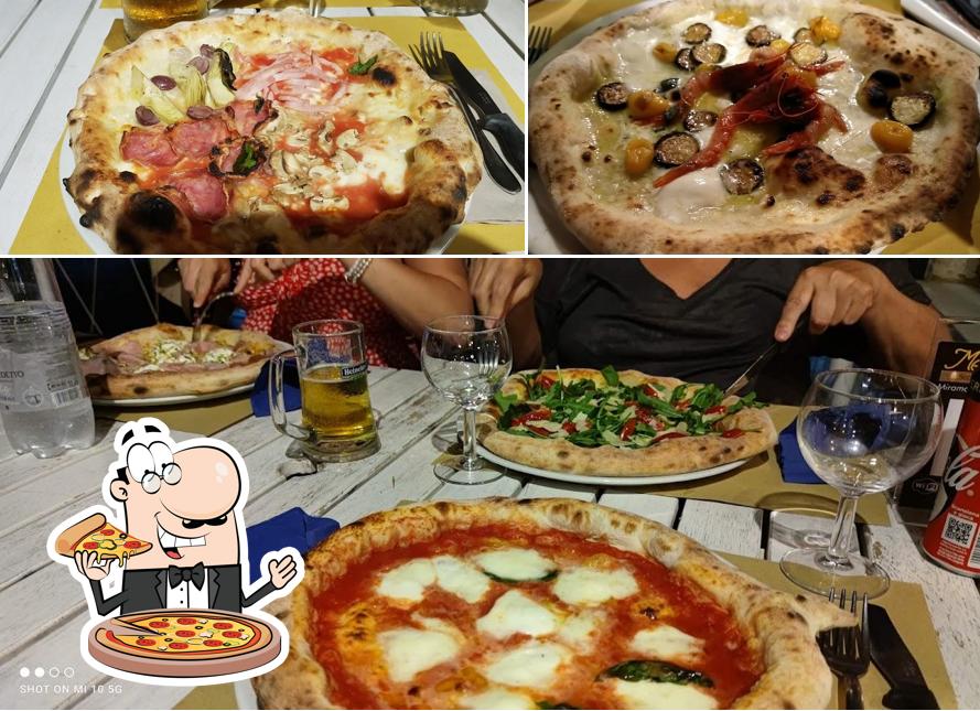 Prenditi una pizza a Pizzeria Miramare