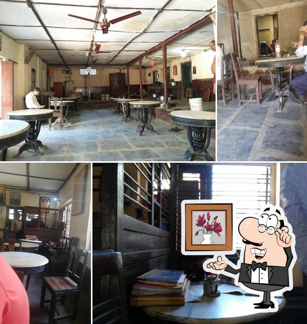 The interior of Anandashram Bhojnalaya