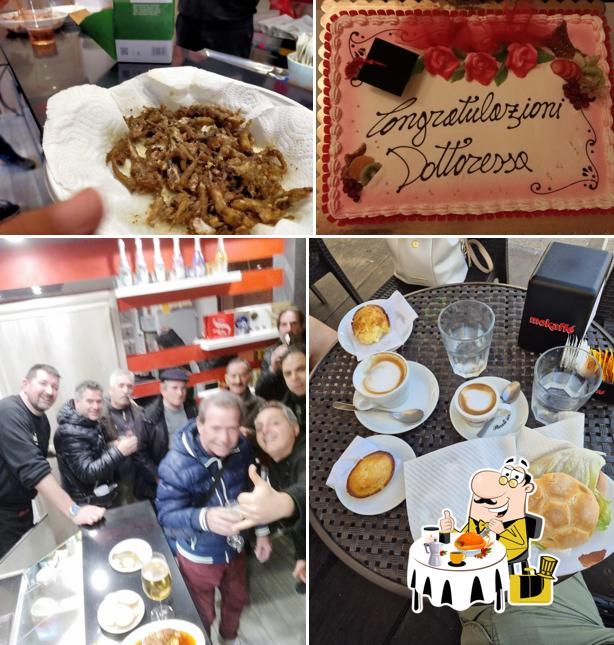 La foto della cibo e interni di Bar Il Monello