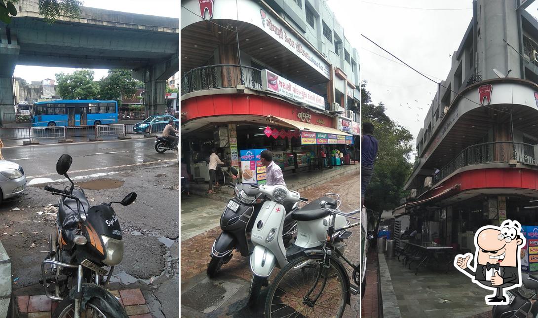 Here's a photo of Navarang Khaman