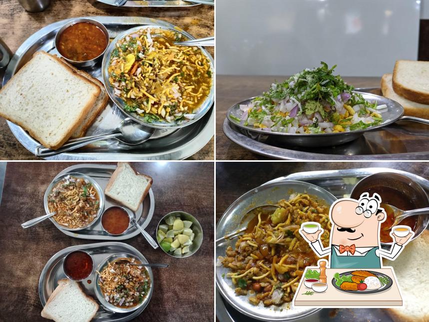 Meals at Bedekar Misal