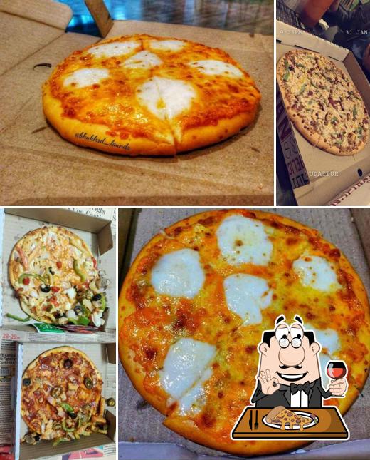 At Lapinoz Pizza Udaipur Udaipur, you can taste pizza