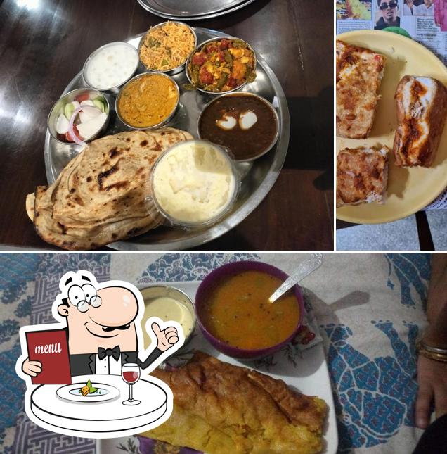 Meals at AM. PM. Fast Food