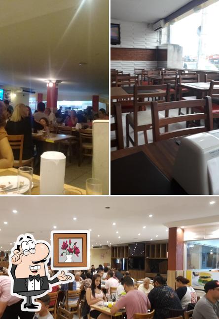 O interior do Pítz Burguer Restaurante