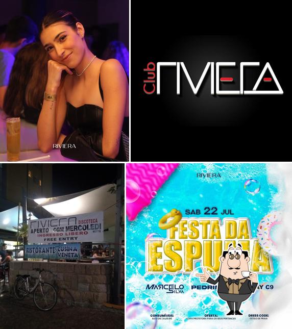 Goditi qualcosa da bere a Riviera club