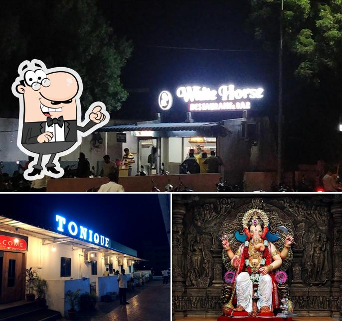 The exterior of White Horse Bar