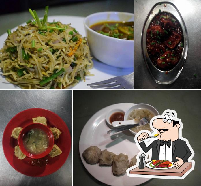 Food at Momo Junction