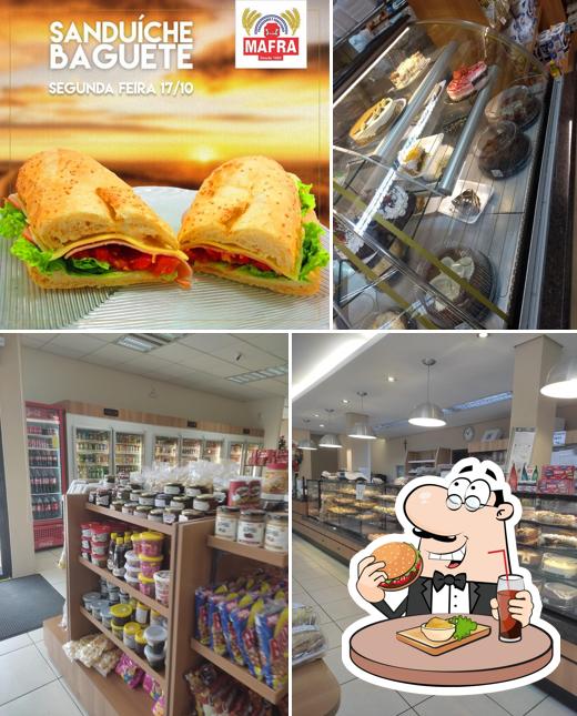 Consiga um hambúrguer no Panificadora e Confeitaria Mafra