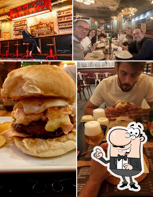 La immagine della interni e cibo di The New Old Pub