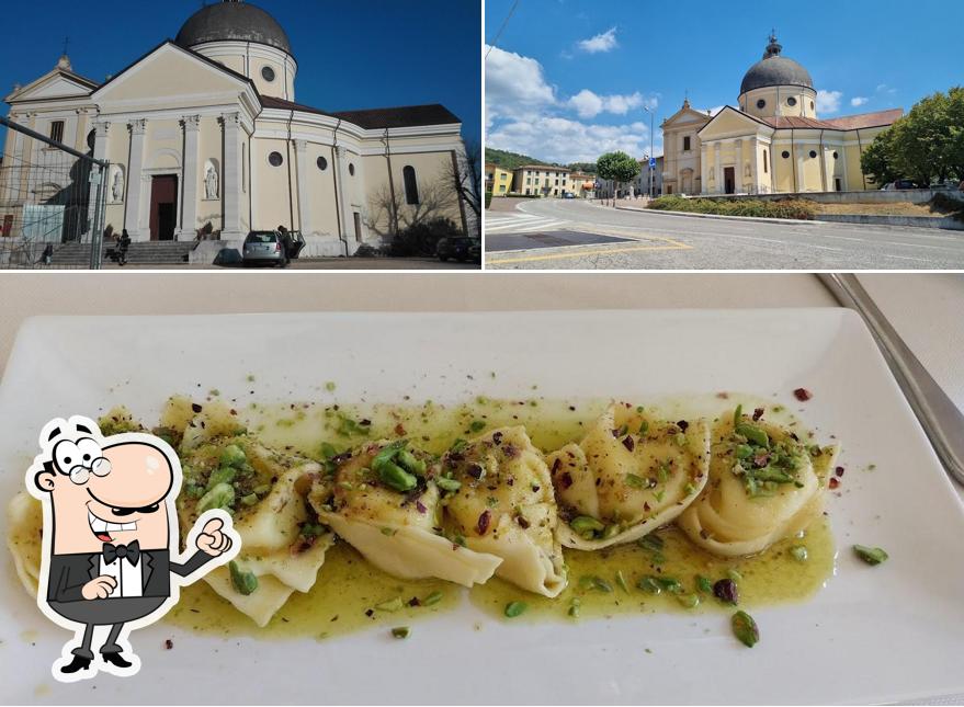 Tra le diverse cose da Antica Trattoria Da Bepi si possono trovare la esterno e cibo