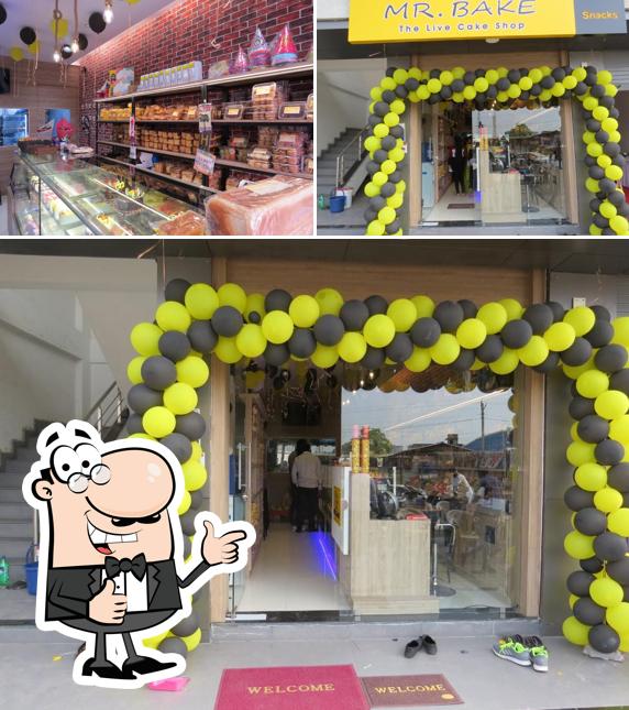 Mr. Bake - The Live Cake Shop photo