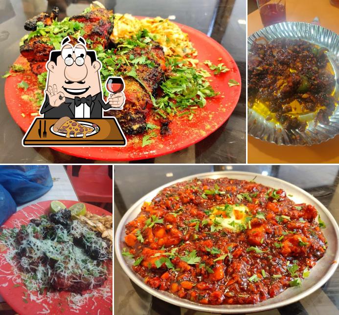 Get pizza at Dalvi Darbar