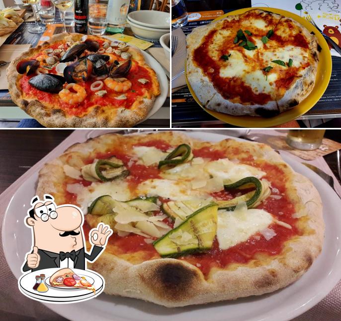 A Da Carletto - For Luvación People, puoi ordinare una bella pizza