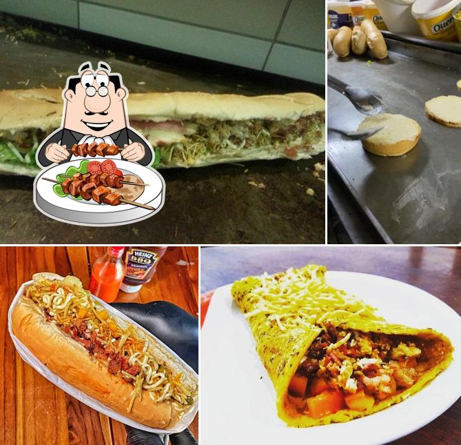 Sanduíche de carne de porco desfiada em 100 Miseria Lanches Pinda