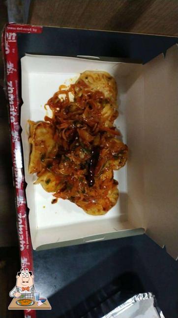 Chicken wings at Momo King