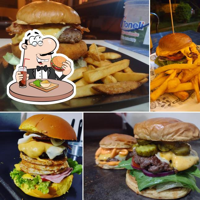 Peça um hambúrguer no Dogão do Douglas