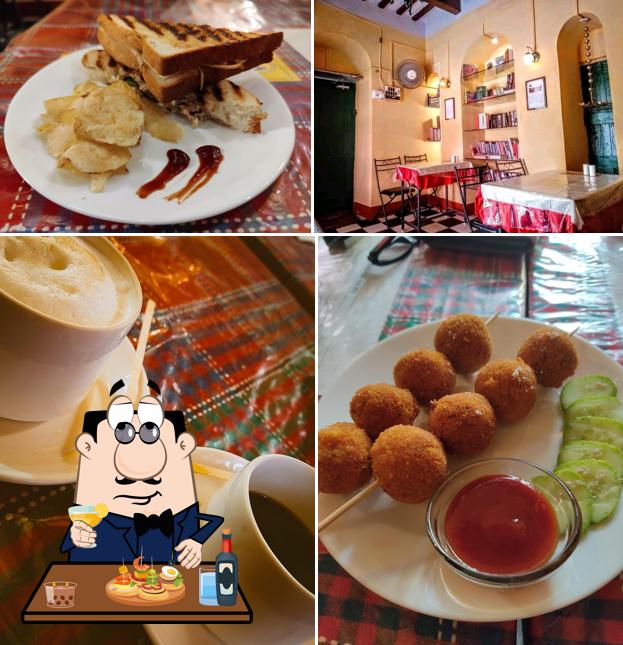 Order a sandwich at BoiThek / বইThek