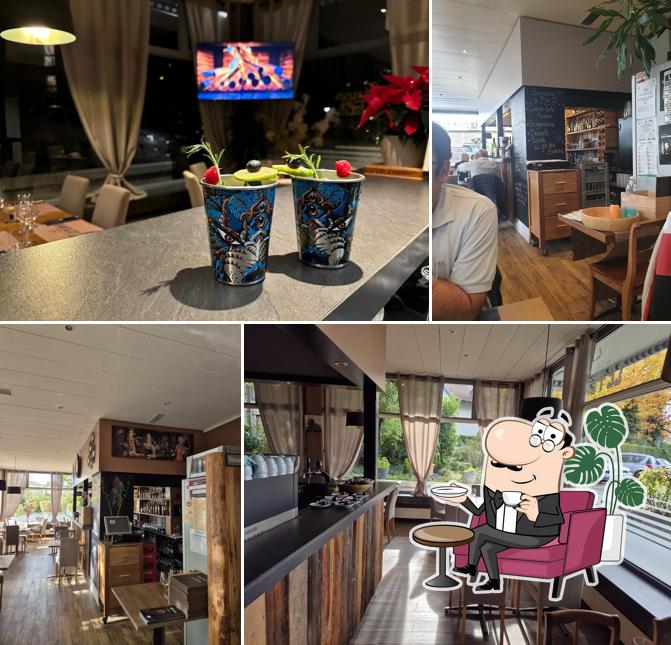 Gli interni di Café-Resto Le Plan B