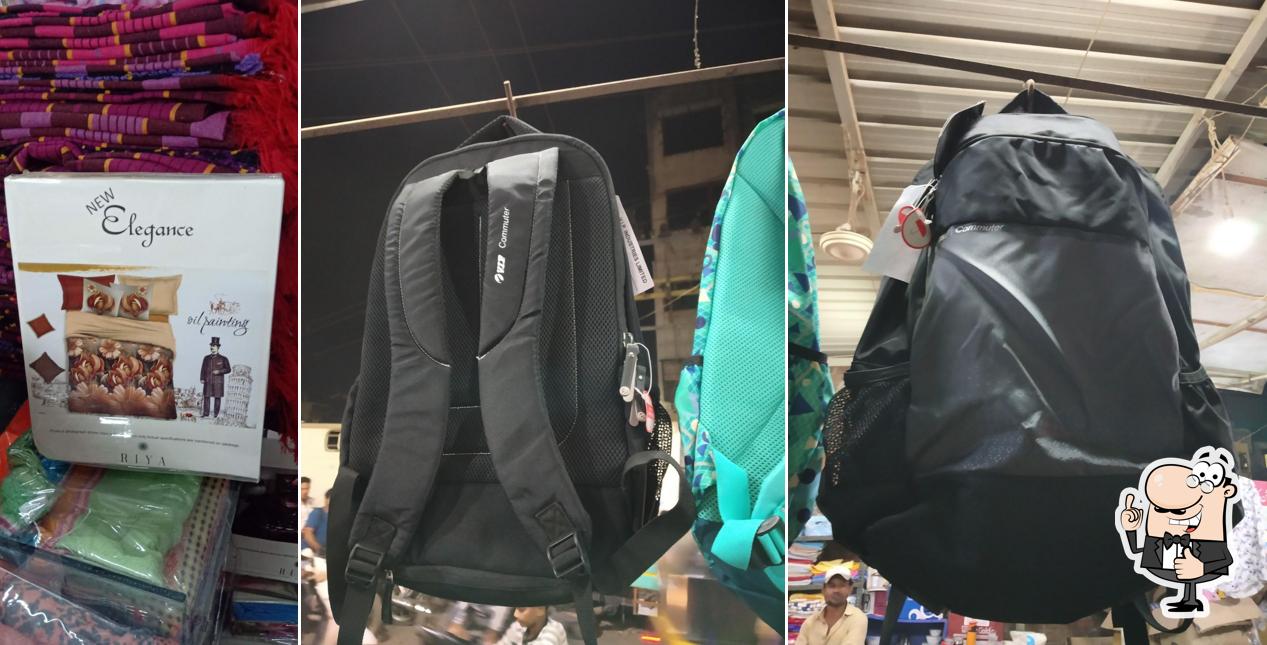 Look at this pic of AALAM'S HALWA PARATHA CENTER