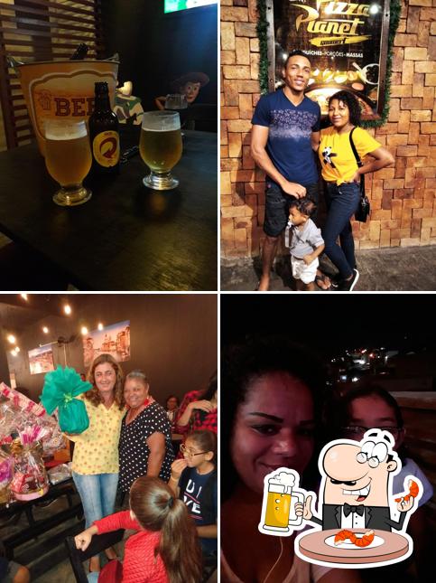 Você pode tomar uma tulipa de cerveja leve ou escura