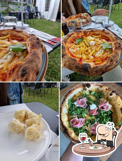 Platti al Pizzeria Gourmet Totò E Peppino