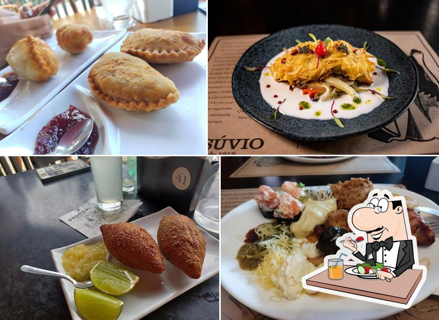 Platos en Bar Vesúvio