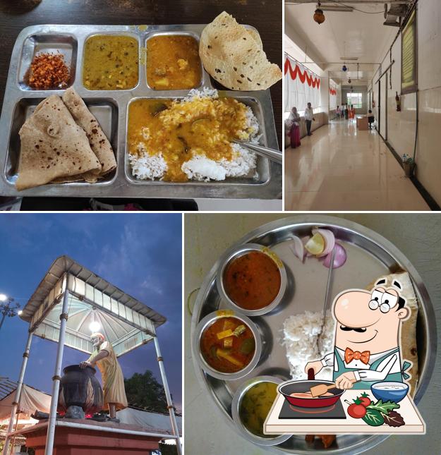 Chicken curry at Shri Sai Prasad Bhojnalaya