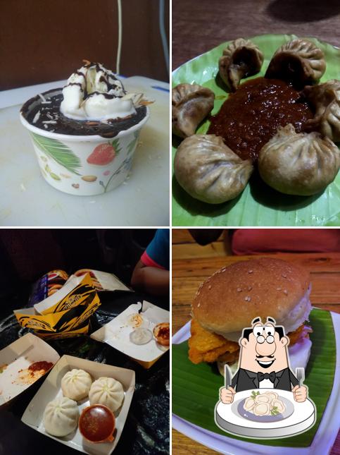 Dumplings at De Halloween Club