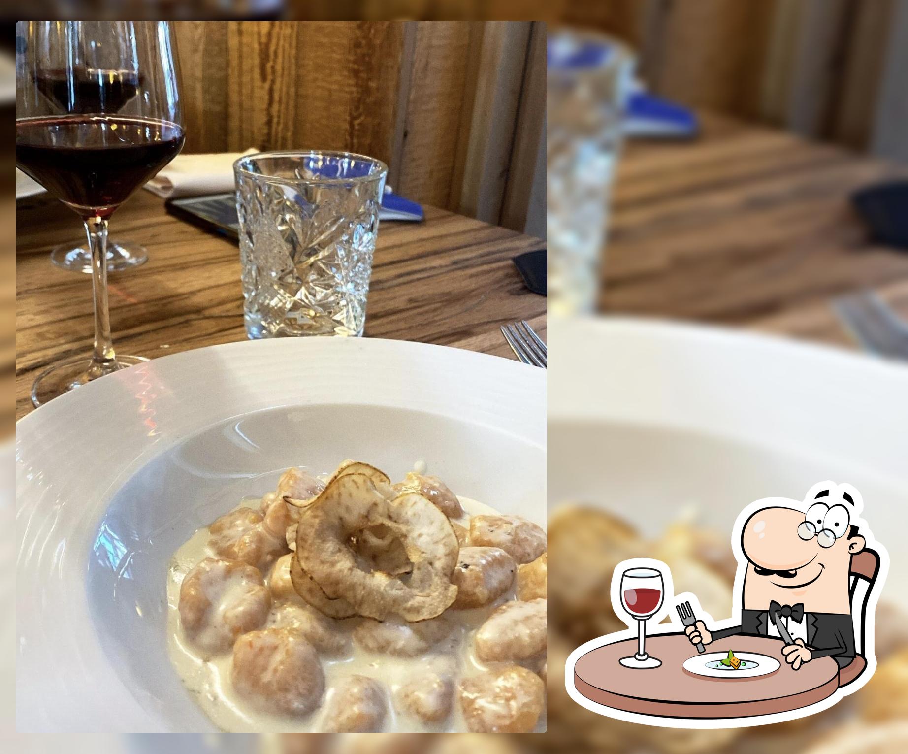 Platti al Ristorante La Tavola Rotonda