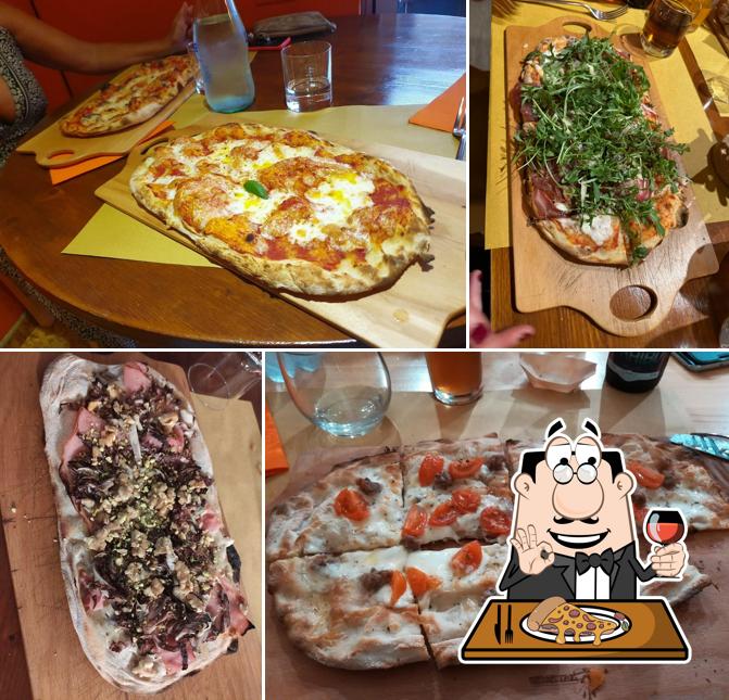 Ordina tra le svariate varianti di pizza