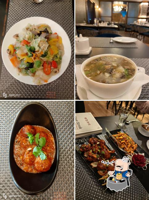 Food at Silver Streak Premium