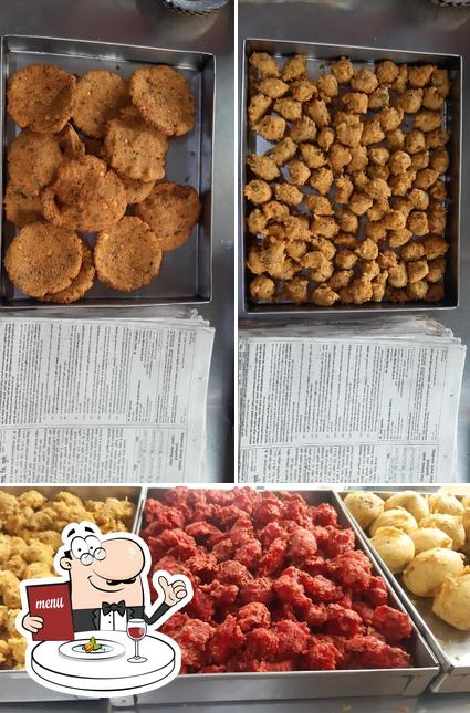 Food at Shree Siddhivinayak Vadapav Center