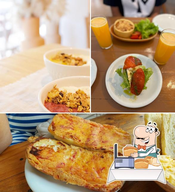 Pão-com-alho em Mafê Café