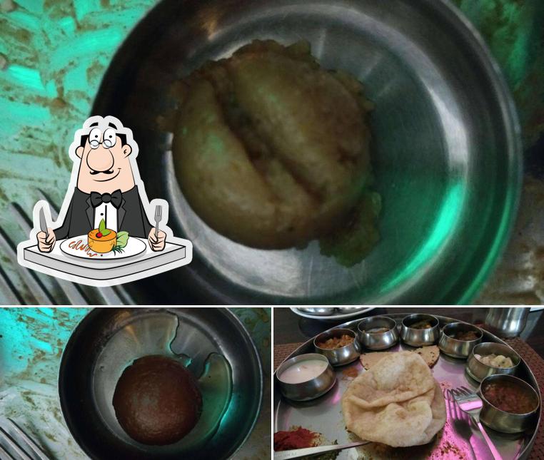 Food at The Great Indian Thali