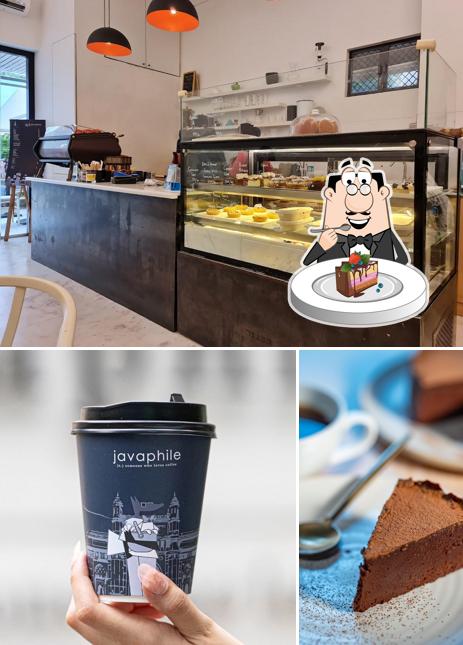 Chocolate cake at javaphile