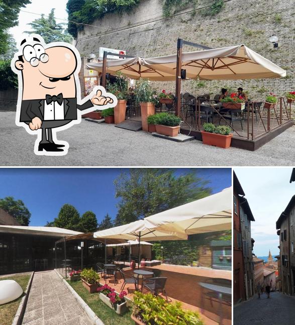 Dai un'occhiata agli interni di Ristorante Pizzeria Ragno d'oro Urbino