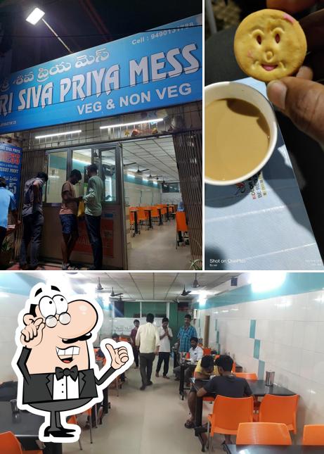 The photo of Sri Siva Priya Mess’s interior and food