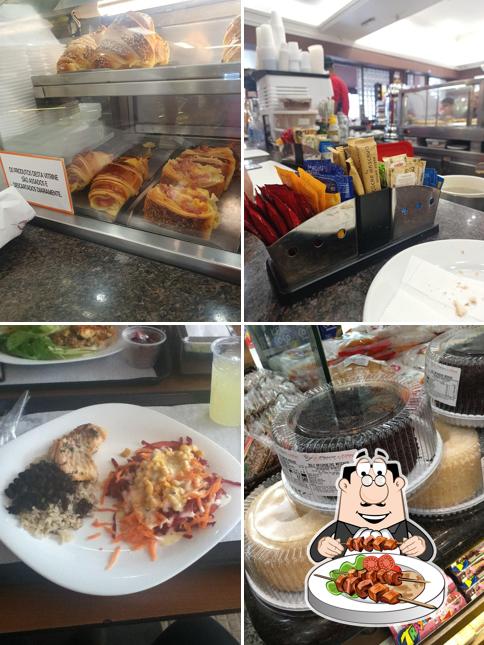 Platos en Pássaros e Flores Pães e Doces